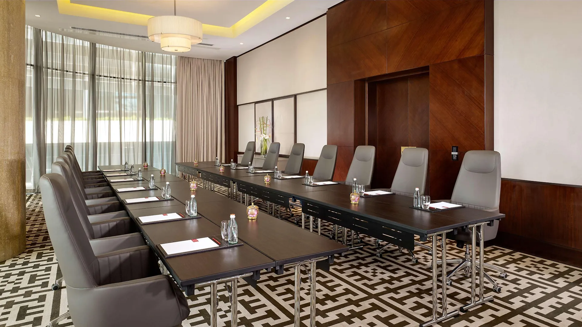 Grand Hyatt Abu Dhabi Hotel & Residences Emirates Pearl Resort