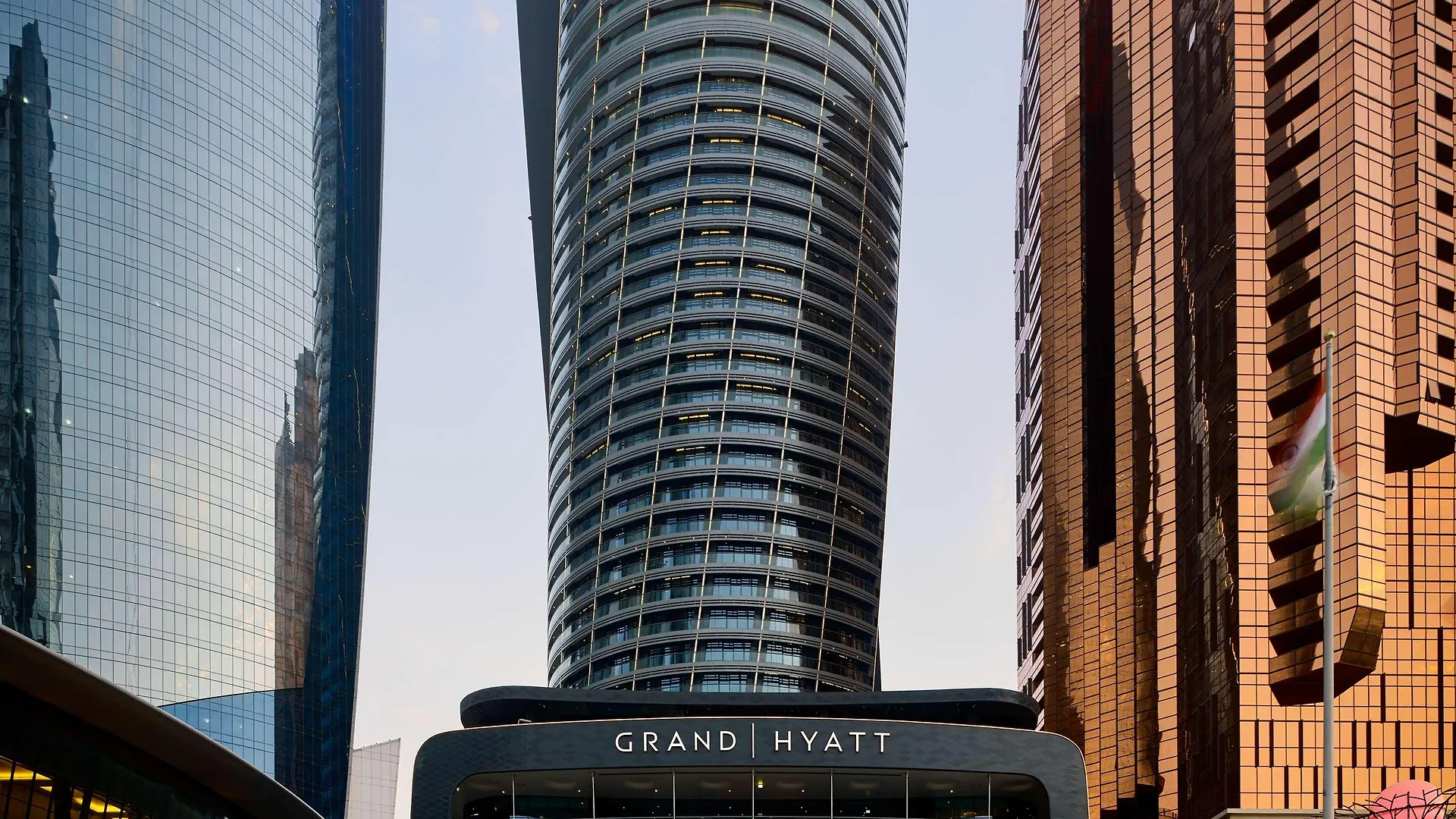 Grand Hyatt Abu Dhabi Hotel & Residences Emirates Pearl Resort