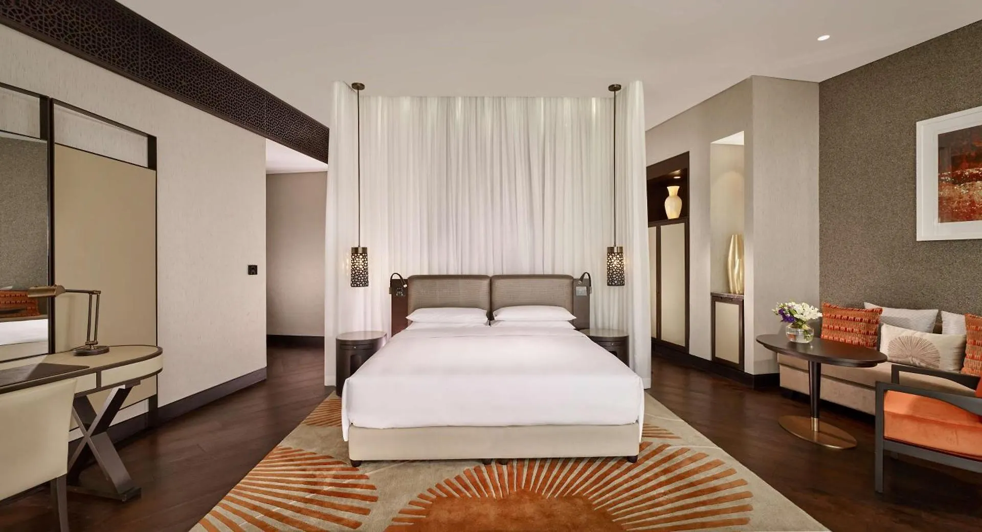 Grand Hyatt Abu Dhabi Hotel & Residences Emirates Pearl 5*,  United Arab Emirates