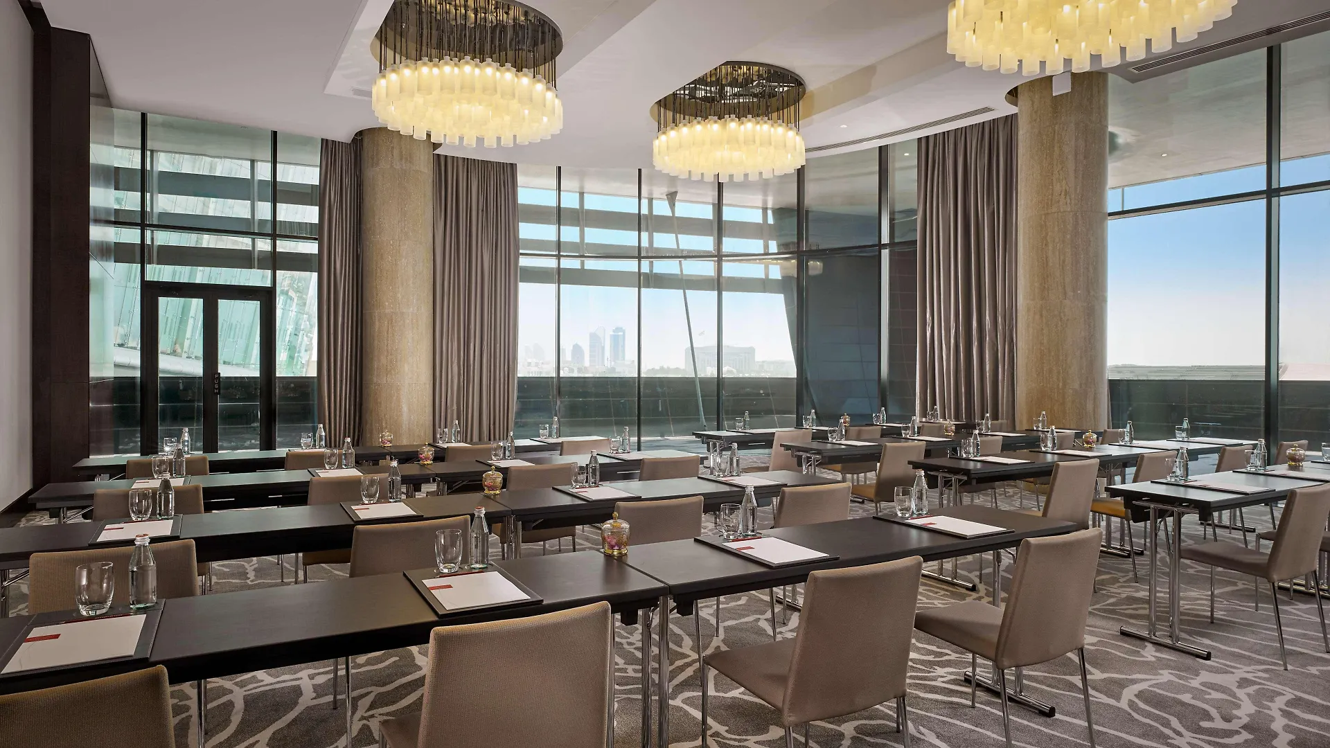 Grand Hyatt Abu Dhabi Hotel & Residences Emirates Pearl