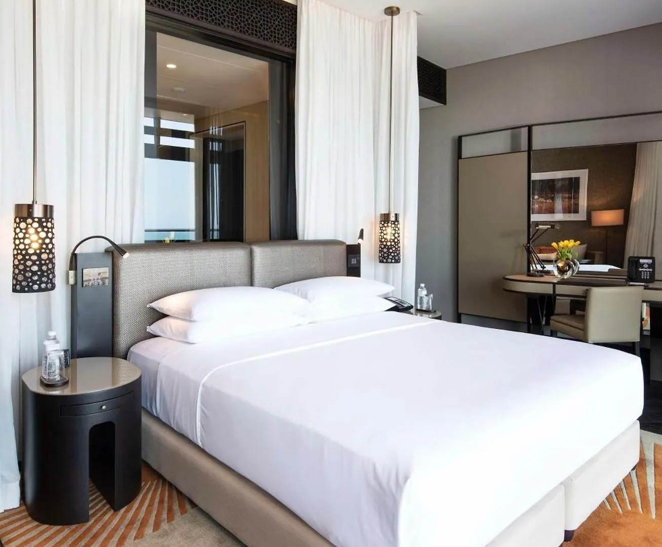Grand Hyatt Abu Dhabi Hotel & Residences Emirates Pearl 5*,