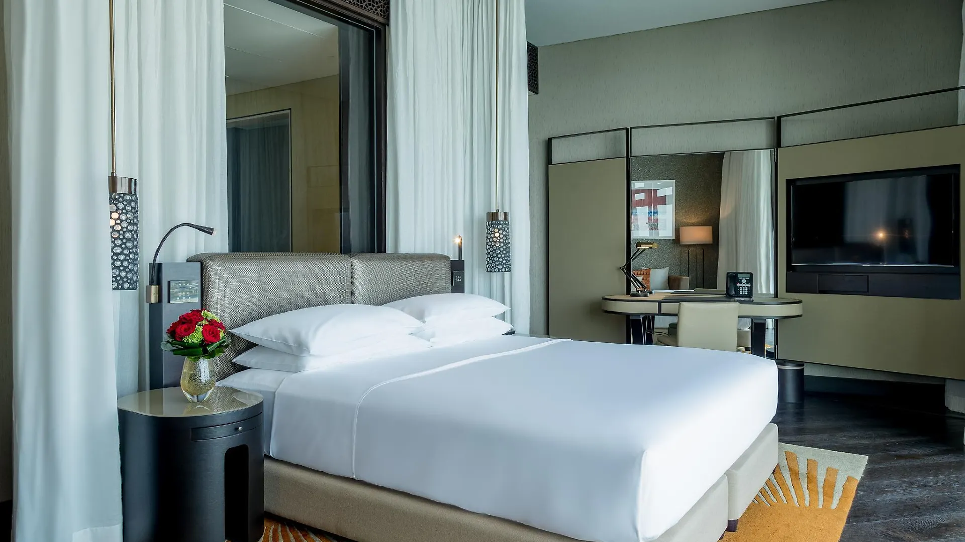 Grand Hyatt Abu Dhabi Hotel & Residences Emirates Pearl 5*,